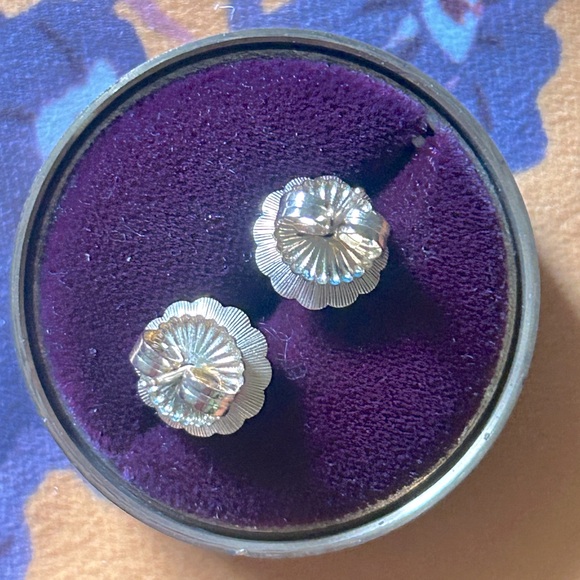 Vintage 14K Plated Cultured Pearl Stud Earrings Flowers - Picture 2 of 3